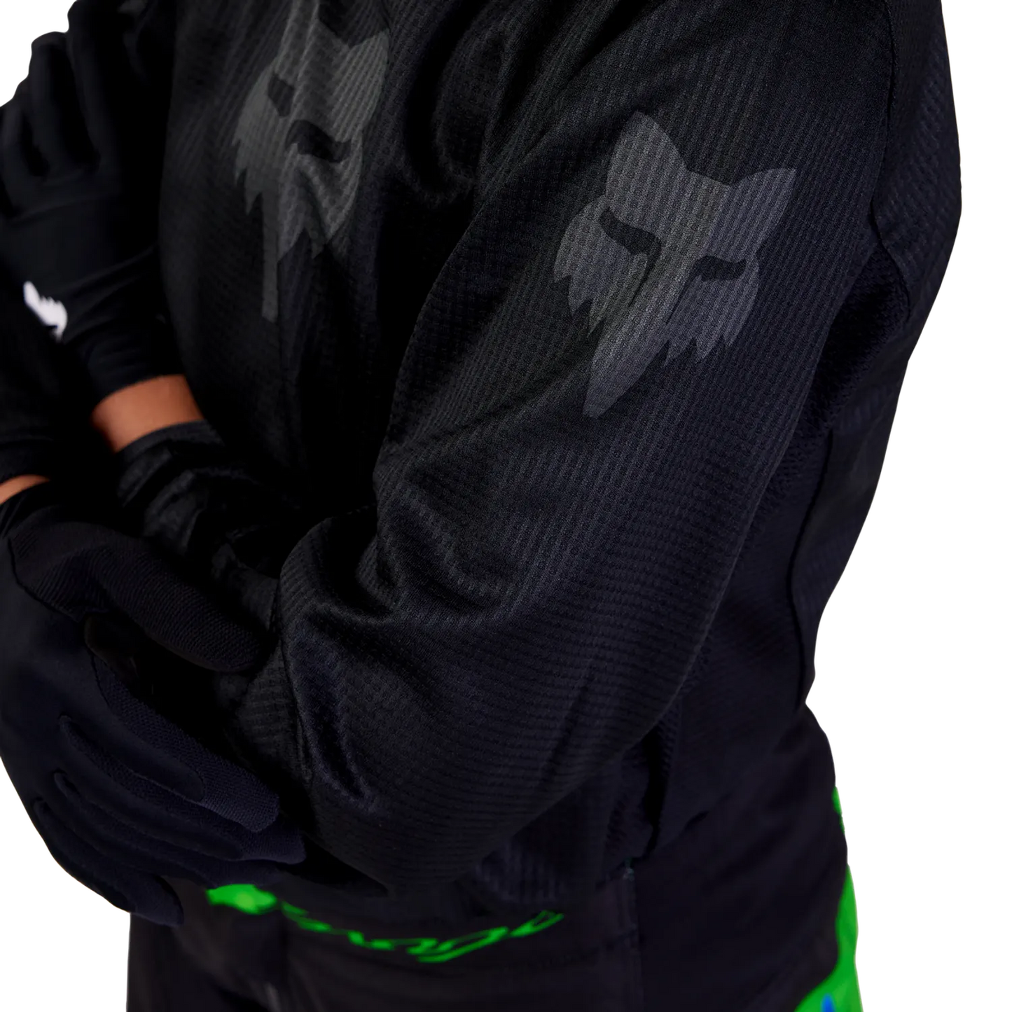 YTH BLACKOUT JERSEY